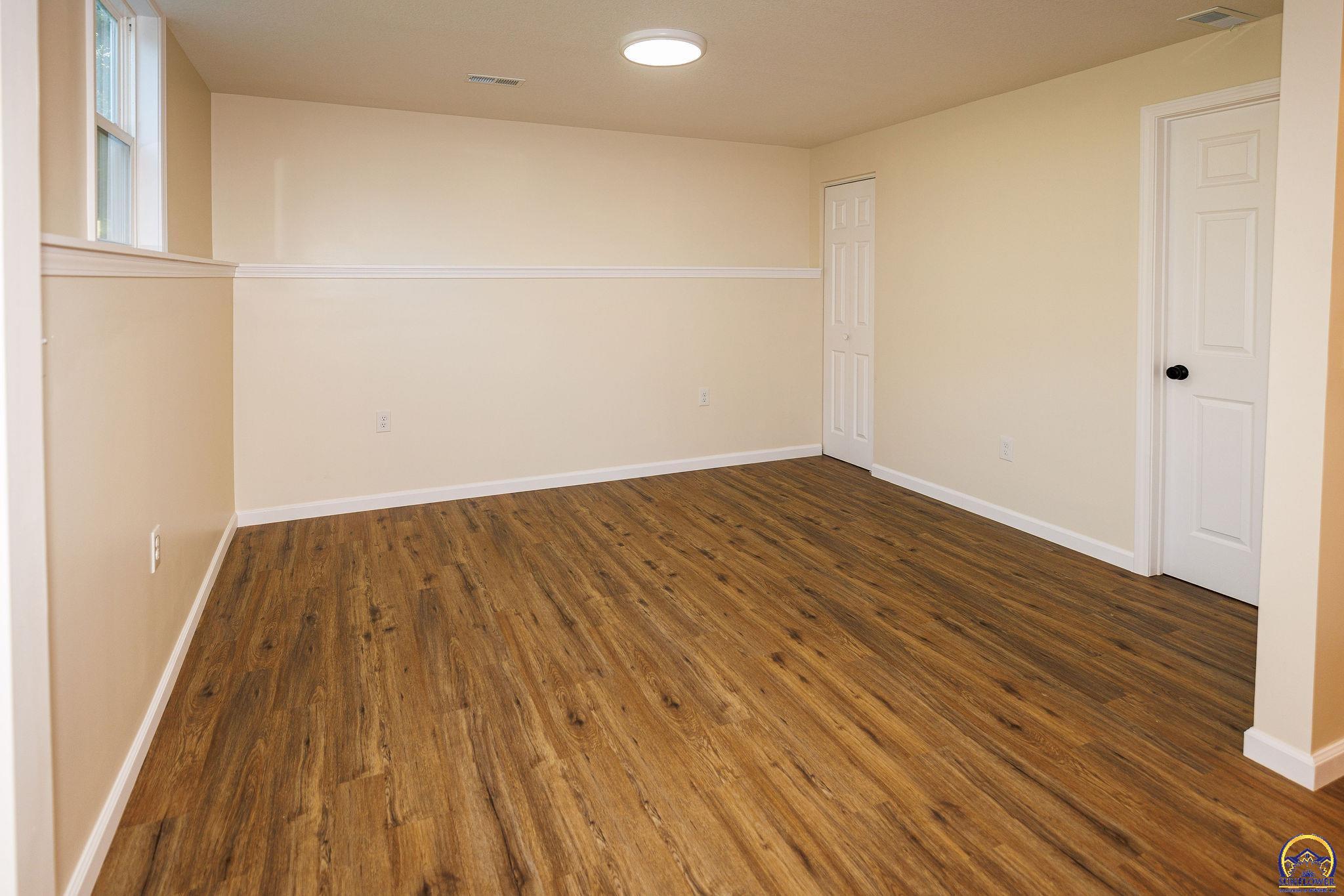 2409 Southwest Fillmore Street Topeka, KS 66611 - Photo 11 of 23