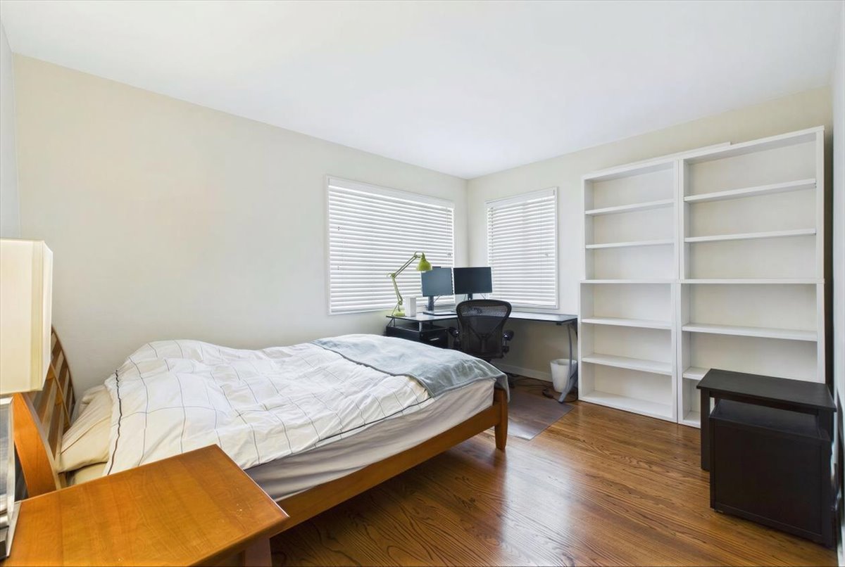 40 South Maywood Road, Unit 40 Lake Forest, IL 60045 - Photo 11 of 25