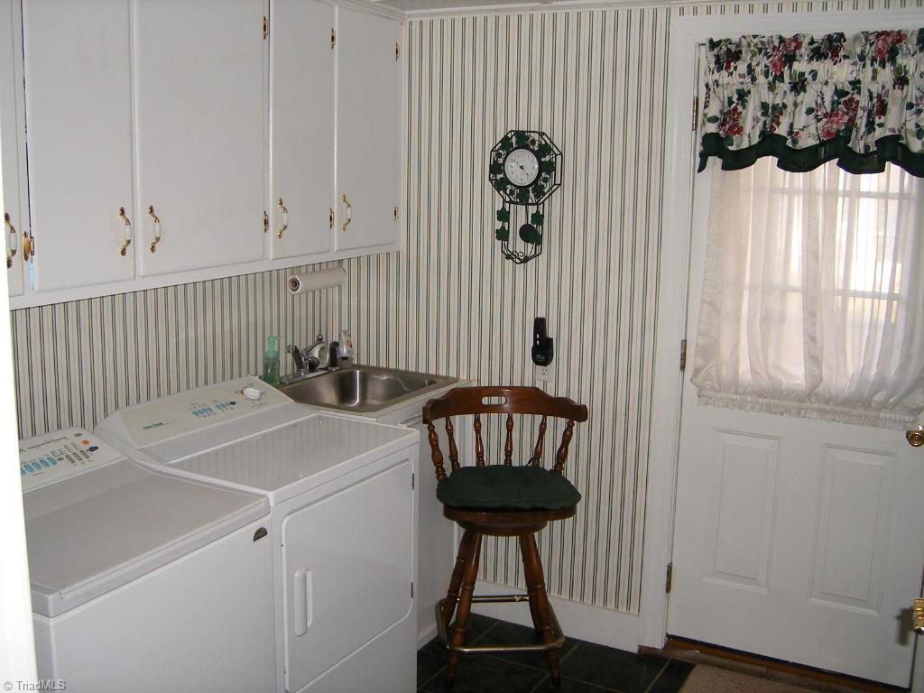 9534 Us Highway Ruffin, NC 27326 - Photo 30 of 30 Laundry