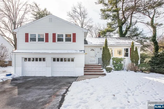 $899,000 | 33 Tuers Place, Montclair, NJ 07043