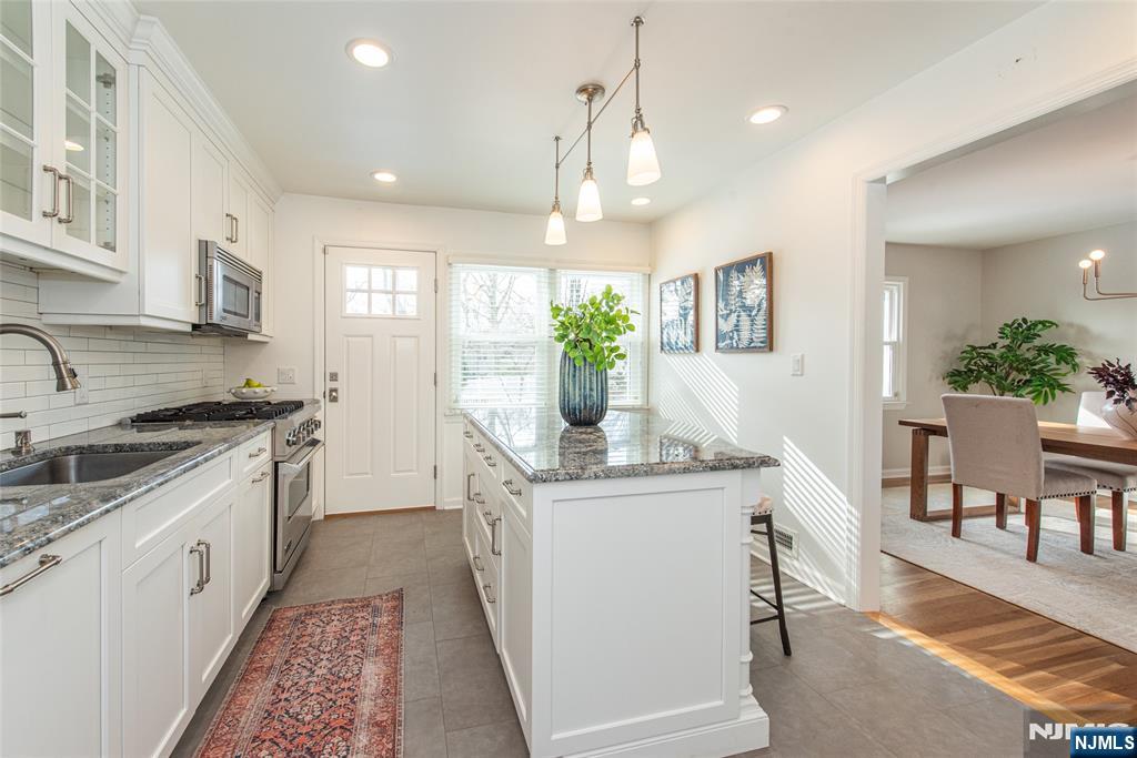 33 Tuers Place Montclair, NJ 07043 - Photo 12 of 30