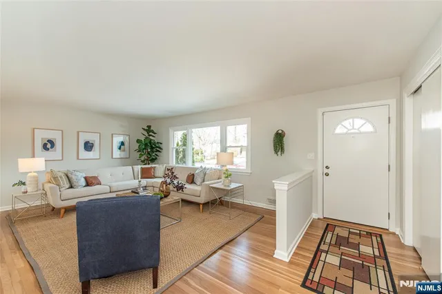 $899,000 | 33 Tuers Place, Montclair, NJ 07043