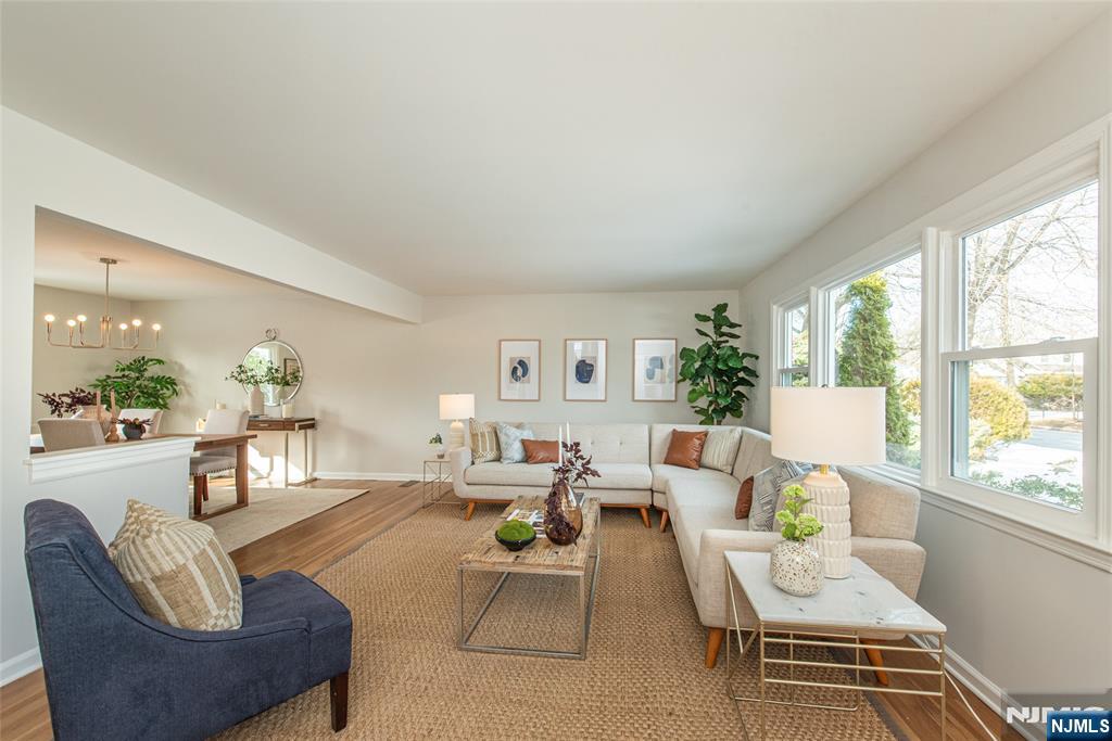 33 Tuers Place Montclair, NJ 07043 - Photo 4 of 30