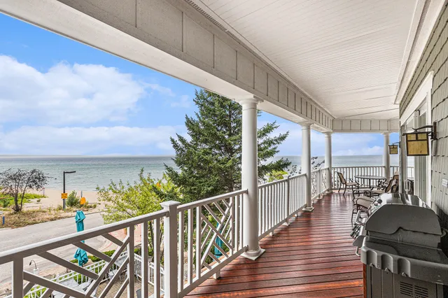 $395,000 | 5707 South Lake Street, Unit 5B, Glen Arbor, MI 49636