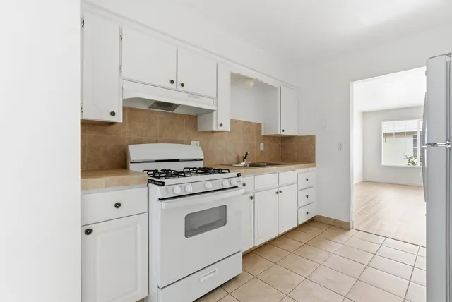 $1,400 | 616 South Irwin Street, Unit C, Hanford, CA 93230