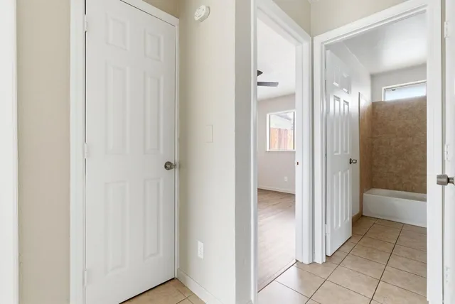 $1,400 | 616 South Irwin Street, Unit C, Hanford, CA 93230