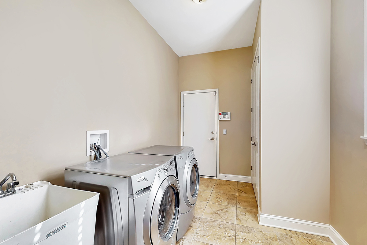 1118 Ashley Lane Inverness, IL 60010 - Photo 26 of 50 a utility room with dryer and washer