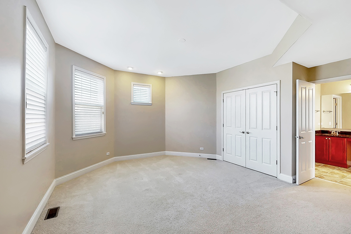 1118 Ashley Lane Inverness, IL 60010 - Photo 43 of 50 a view of an empty room with a window