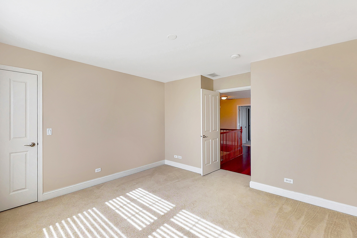 1118 Ashley Lane Inverness, IL 60010 - Photo 45 of 50 a view of an empty room