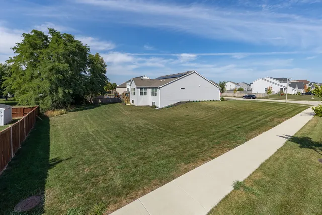 front view of house with a yard