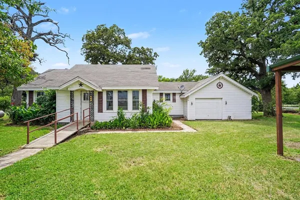 $285,000 | 11015 State Highway 171, Covington, TX 76636