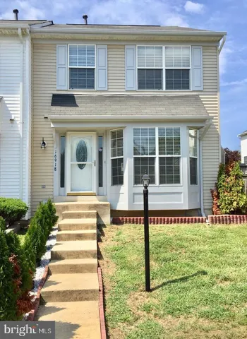 $2,600 | 16918 Toms River Loop, Dumfries, VA 22026