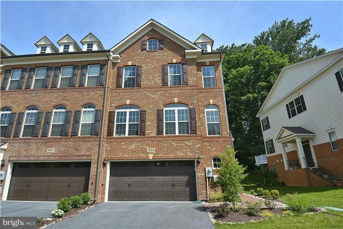 1545 Rabbit Hollow Place Silver Spring, MD 20906 - Photo 2 of 28 Walk-out LL backs to wooded conservation area