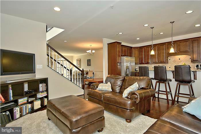 1545 Rabbit Hollow Place Silver Spring, MD 20906 - Photo 5 of 28 Family room and Kitchen