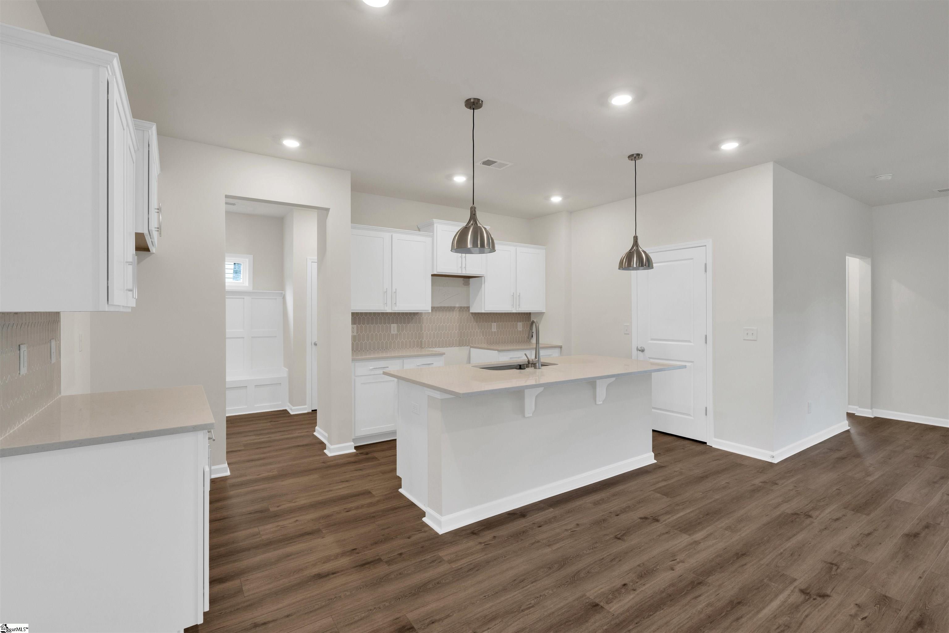 123 Hunter Ridge Drive Boiling Springs, SC 29316 - Photo 8 of 36 Gallery Image 8
