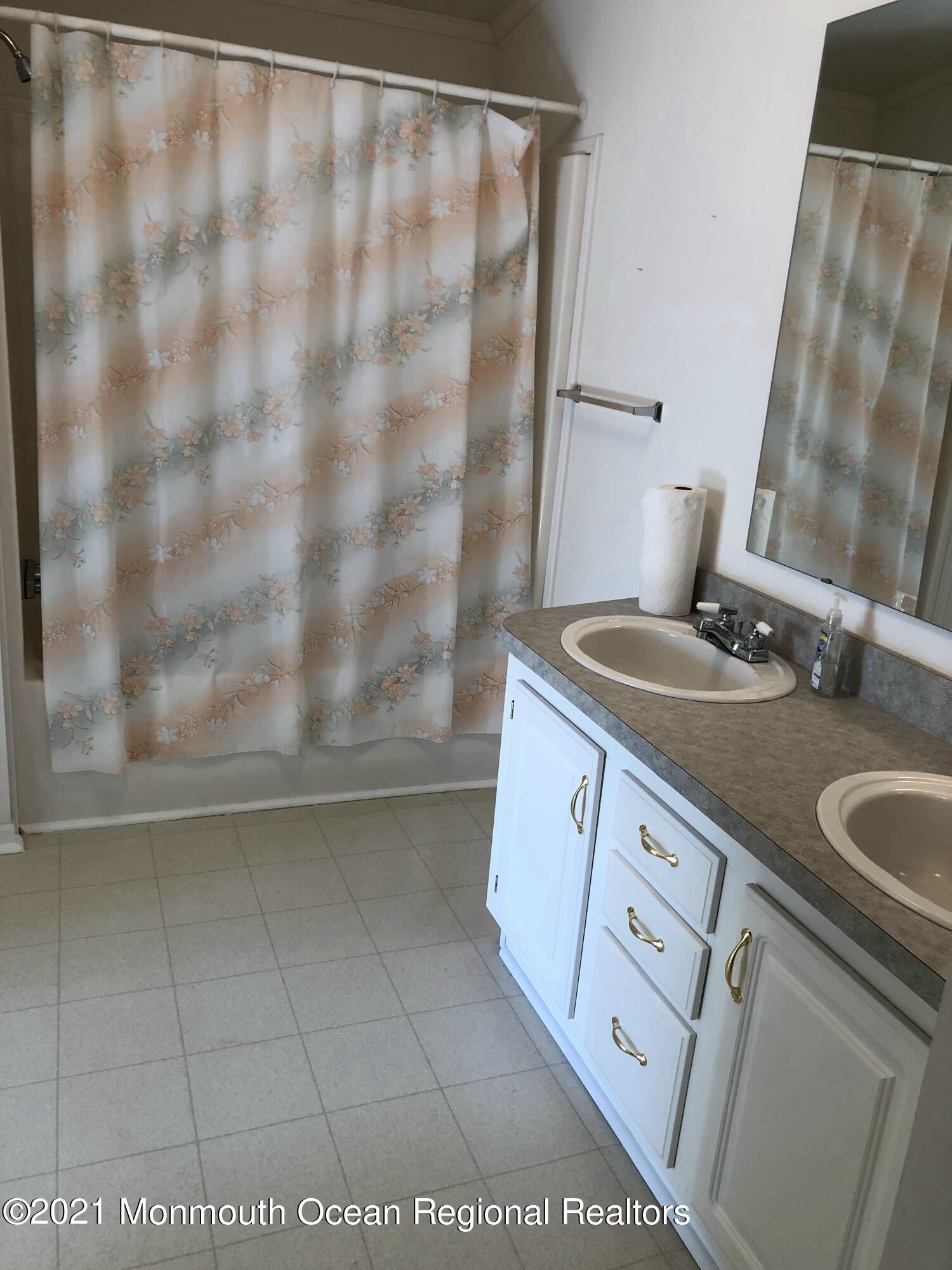408 Woody Road Freehold, NJ 07728 - Photo 24 of 32 IMG_6143