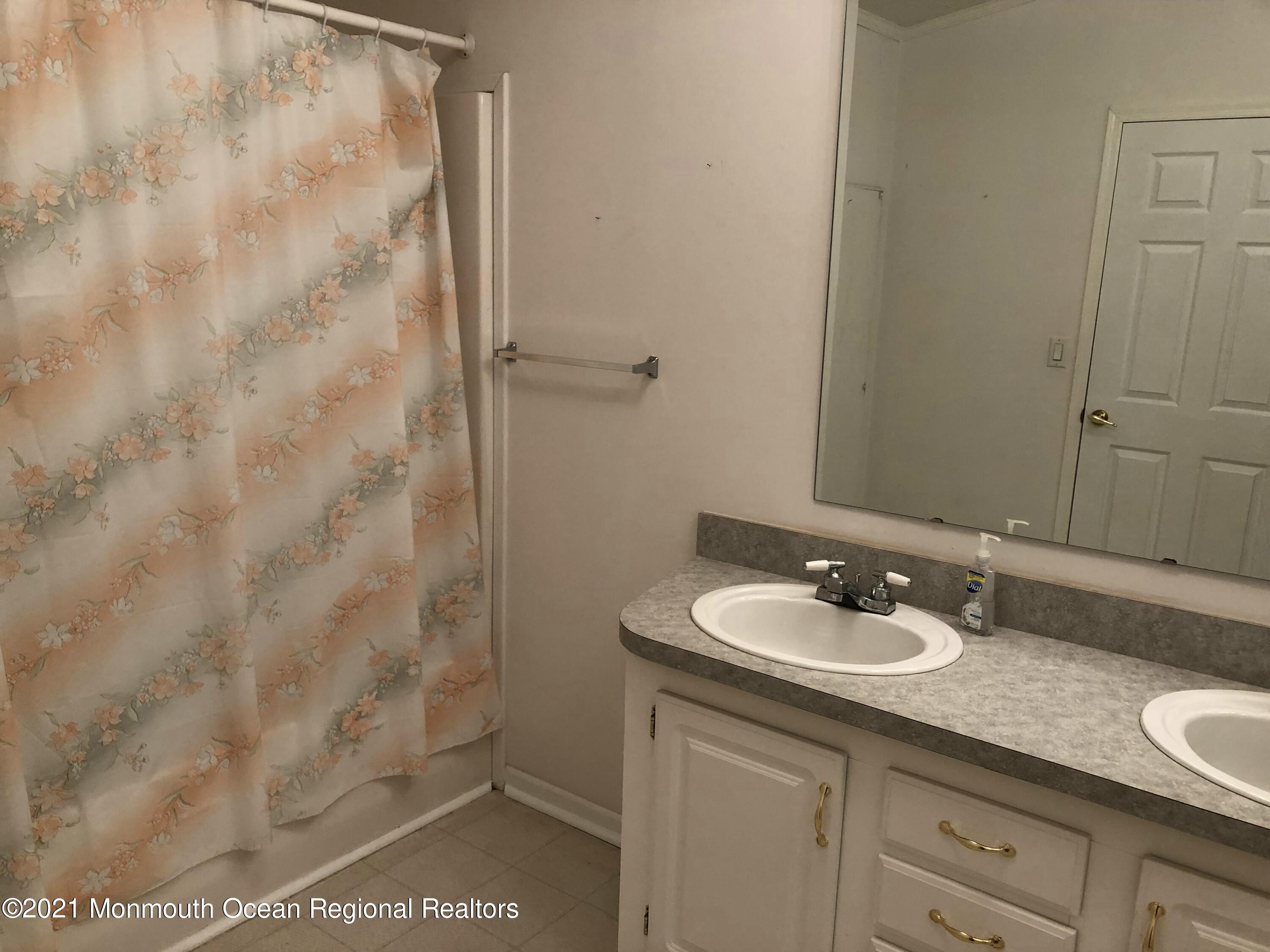408 Woody Road Freehold, NJ 07728 - Photo 25 of 32 IMG_6144