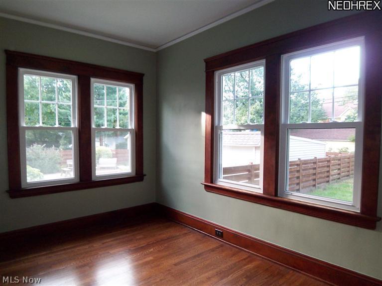 2995 Berkshire Road Cleveland, OH 44118 - Photo 10 of 22 Gallery Image 10