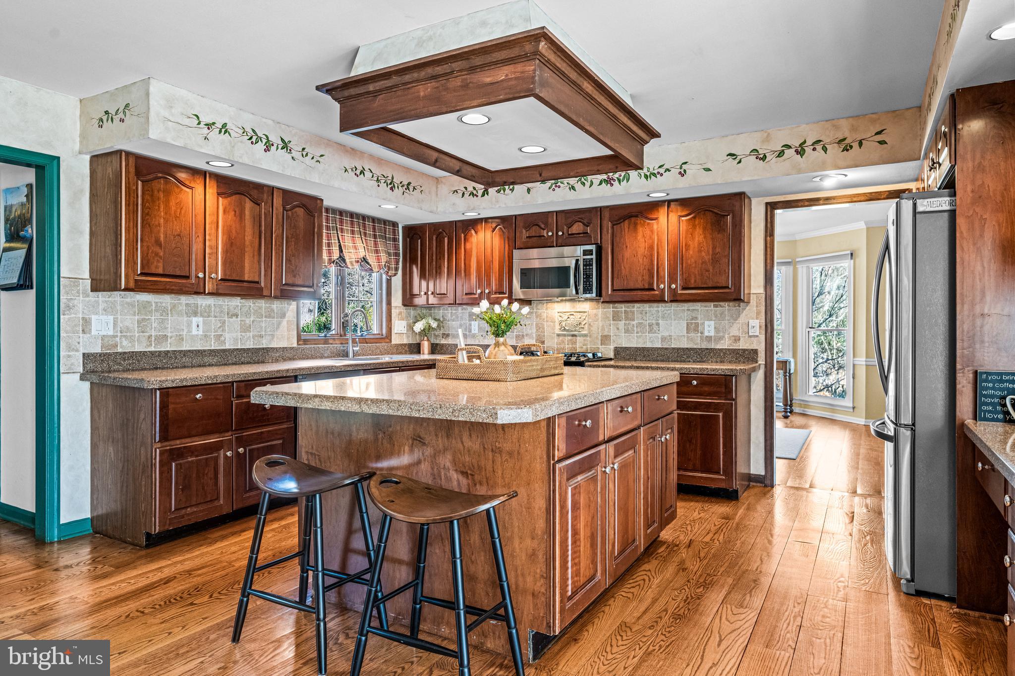 320 McKendimen Road Medford, NJ 08055 - Photo 13 of 81 Kitchen with island