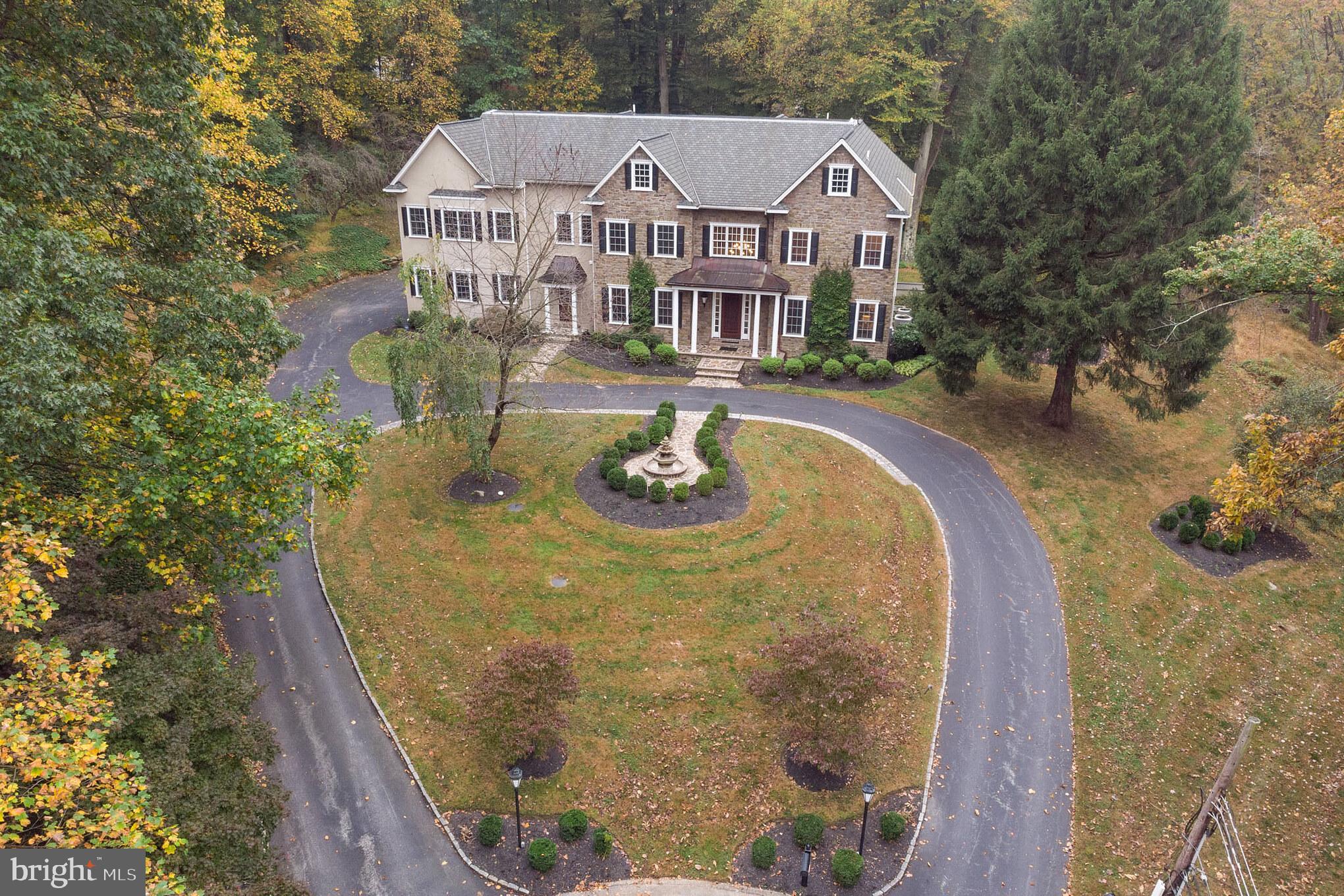 9 Sugarbrook Road Malvern, PA 19355 - Photo 4 of 48 On 2.3 beautiful acres in Willistown Twp!