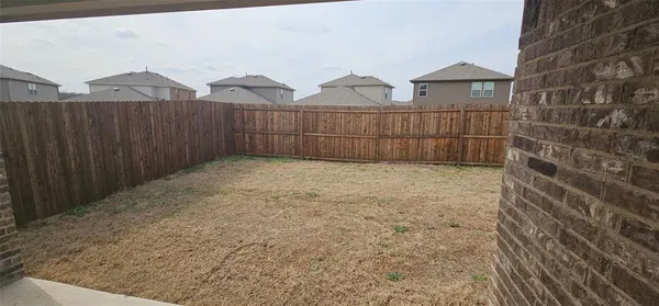 $1,950 | 3722 Pronghorn Lane, Crandall, TX 75114