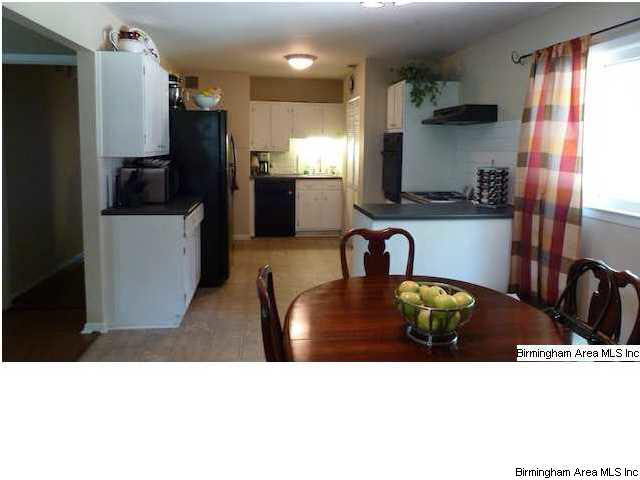 2212 Chapel Hill Road Birmingham, AL 35216 - Photo 3 of 5