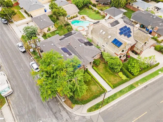 a house view with a outdoor space