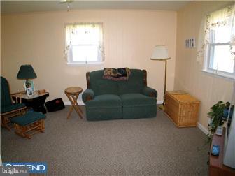 9 Rivulet Way Hamilton, NJ 08619 - Photo 7 of 12 Family Room