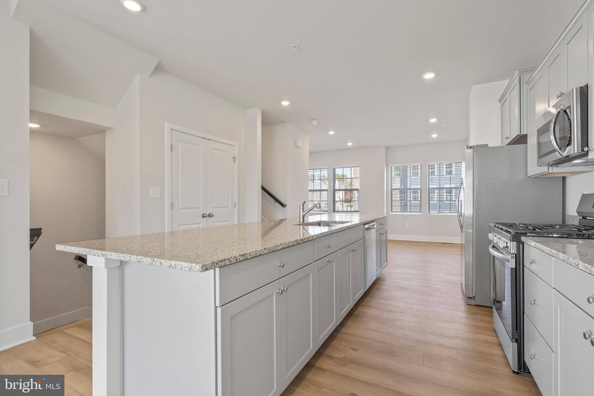 1822 Parham Way Baltimore, MD 21244 - Photo 12 of 38