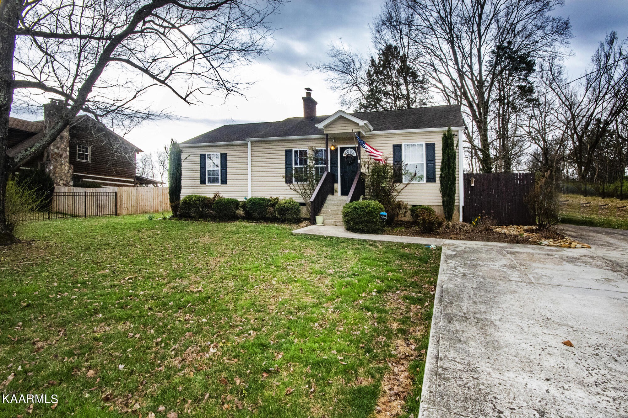4411 Pleasant Ridge Road Knoxville, TN 37912 - Photo 2 of 26 Gallery Image 2
