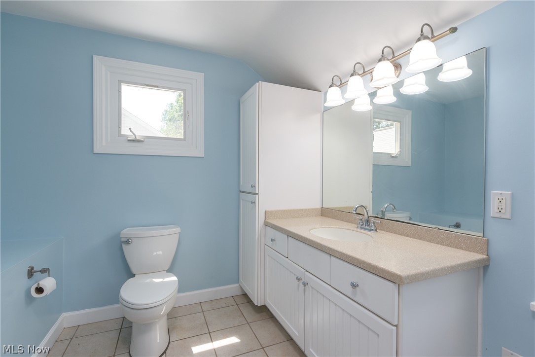 1267 Ford Road Lyndhurst, OH 44124 - Photo 13 of 22 Gallery Image 13