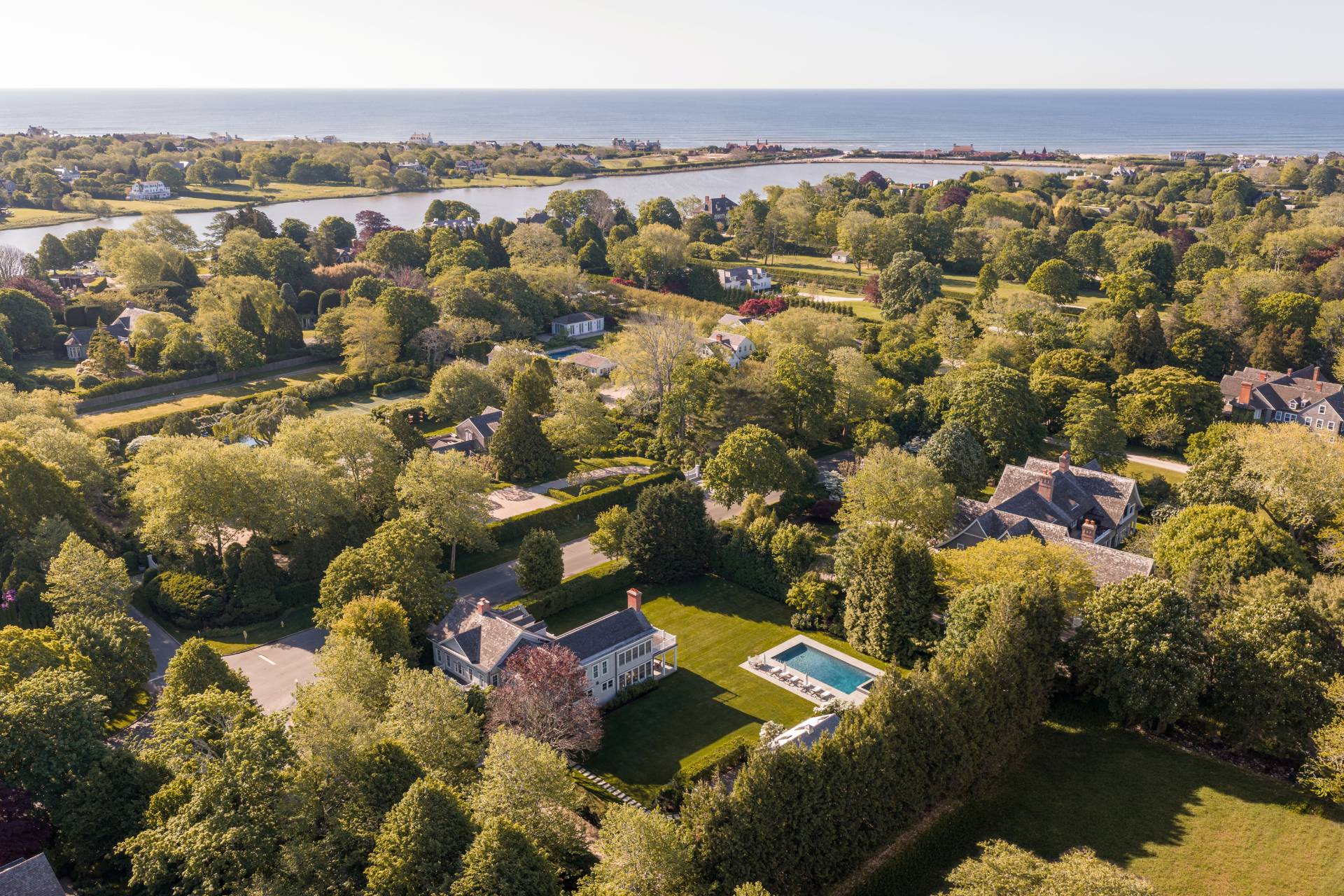 6 Ox Pasture Road Southampton, NY 11968 - Photo 2 of 27