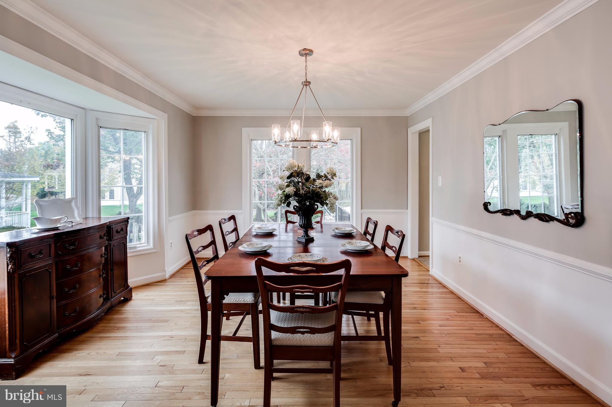 8368 Kings Heights Road Ellicott City, MD 21043 - Photo 3 of 28 Dining Room