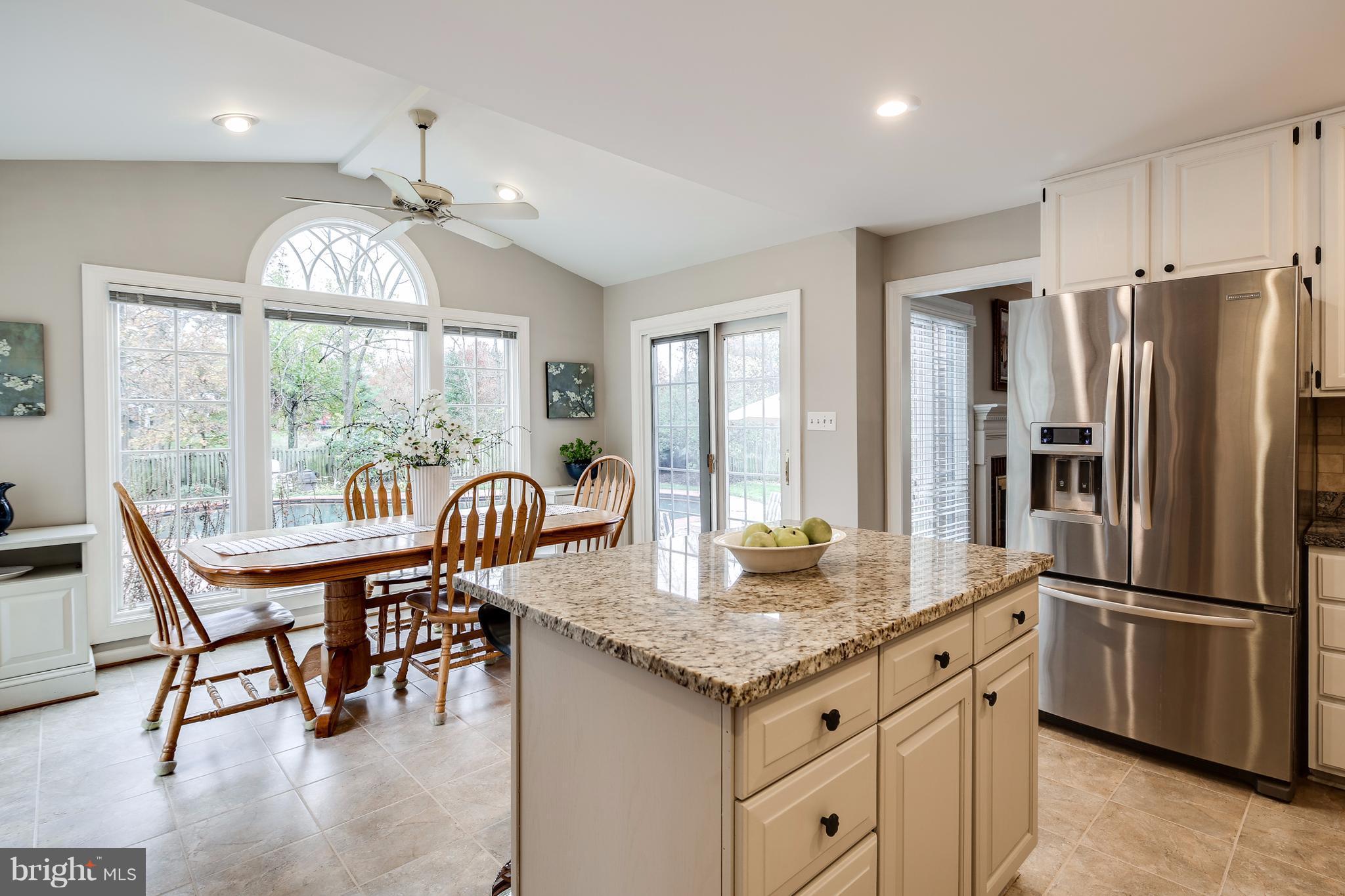 8368 Kings Heights Road Ellicott City, MD 21043 - Photo 6 of 28 Interior (General)