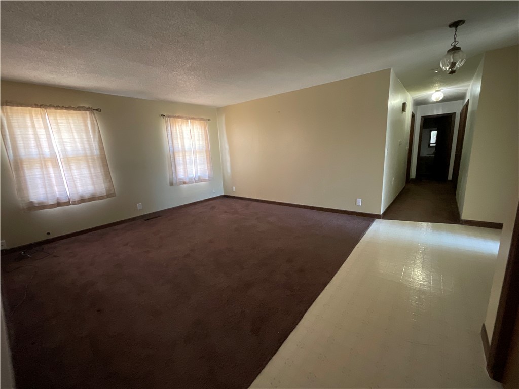 960 Hancock Drive Decatur, IL 62521 - Photo 4 of 9