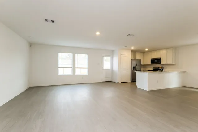 $1,810 | 15298 Abella Drive, Conroe, TX 77316