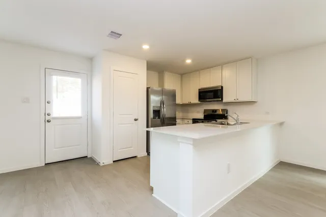 $1,810 | 15298 Abella Drive, Conroe, TX 77316