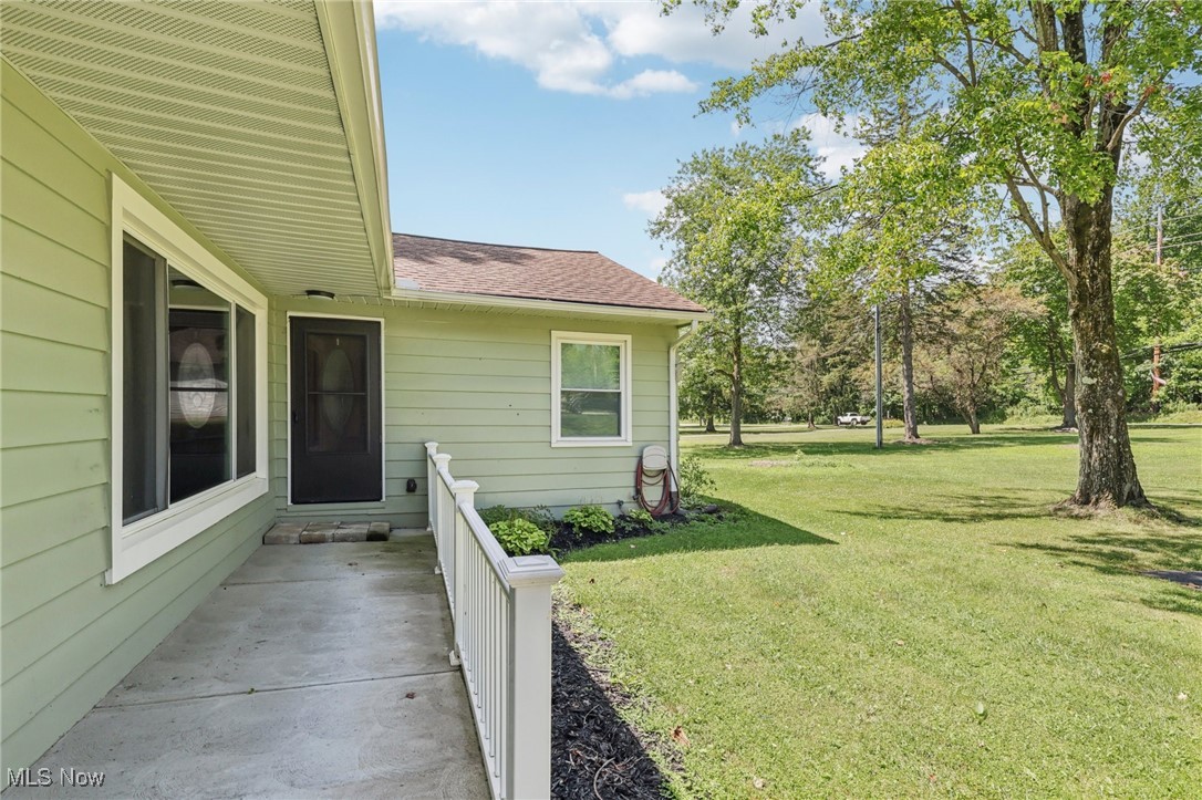 5097 Chillicothe Road Chagrin Falls, OH 44022 - Photo 4 of 45 View of green lawn