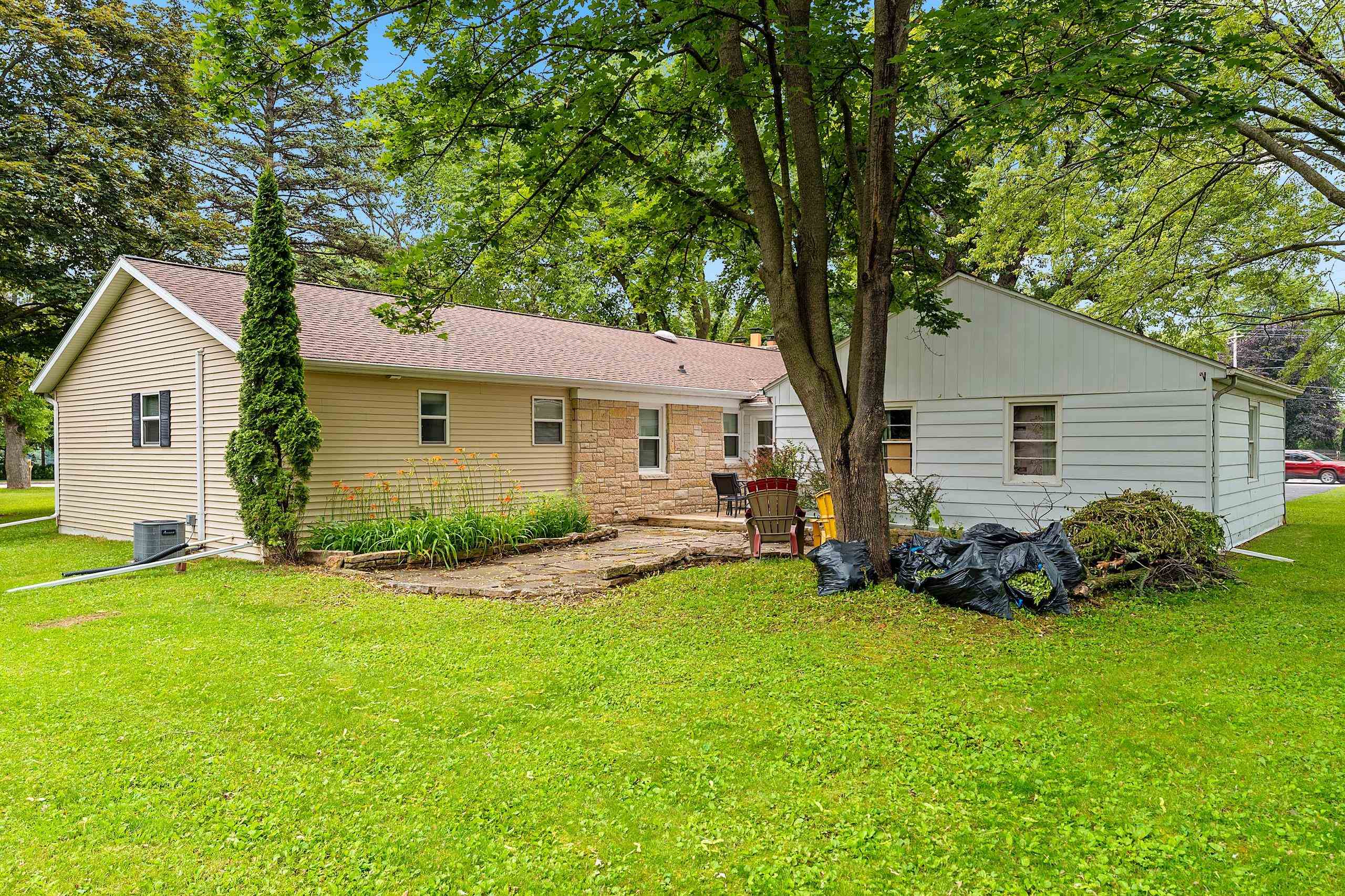 1636 Lost Dauphin Road De Pere, WI 54115 - Photo 39 of 49