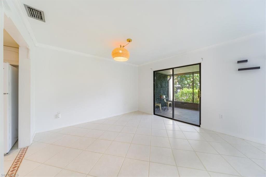 925 Palm View Drive, Unit E118 Naples, FL 34110 - Photo 7 of 26