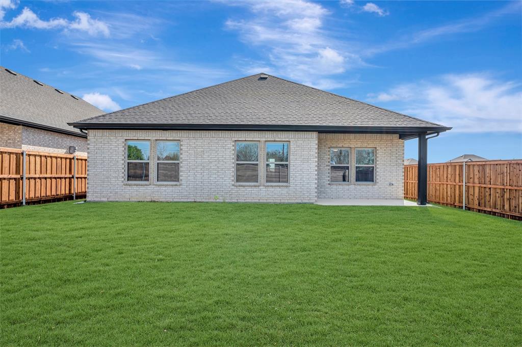 172 Summer Rain Way Newark, TX 76071 - Photo 25 of 35