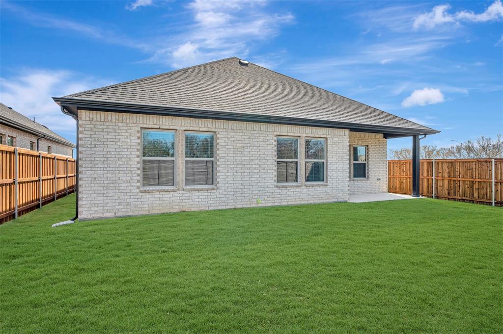 172 Summer Rain Way Newark, TX 76071 - Photo 26 of 35