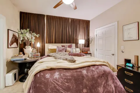 $599,000 | 3015 North Damen Avenue, Unit 3, Chicago, IL 60618