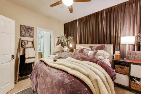 $599,000 | 3015 North Damen Avenue, Unit 3, Chicago, IL 60618