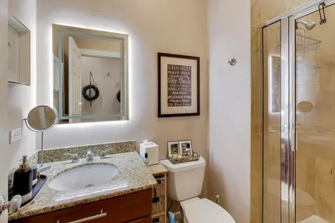 $599,000 | 3015 North Damen Avenue, Unit 3, Chicago, IL 60618