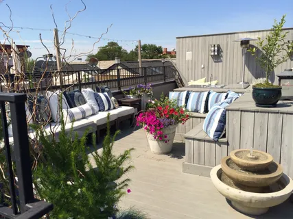 $599,000 | 3015 North Damen Avenue, Unit 3, Chicago, IL 60618