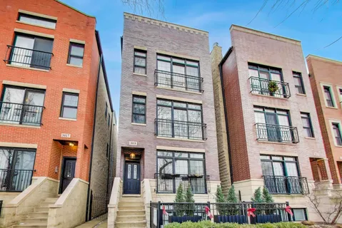 $599,000 | 3015 North Damen Avenue, Unit 3, Chicago, IL 60618
