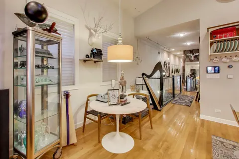 $599,000 | 3015 North Damen Avenue, Unit 3, Chicago, IL 60618