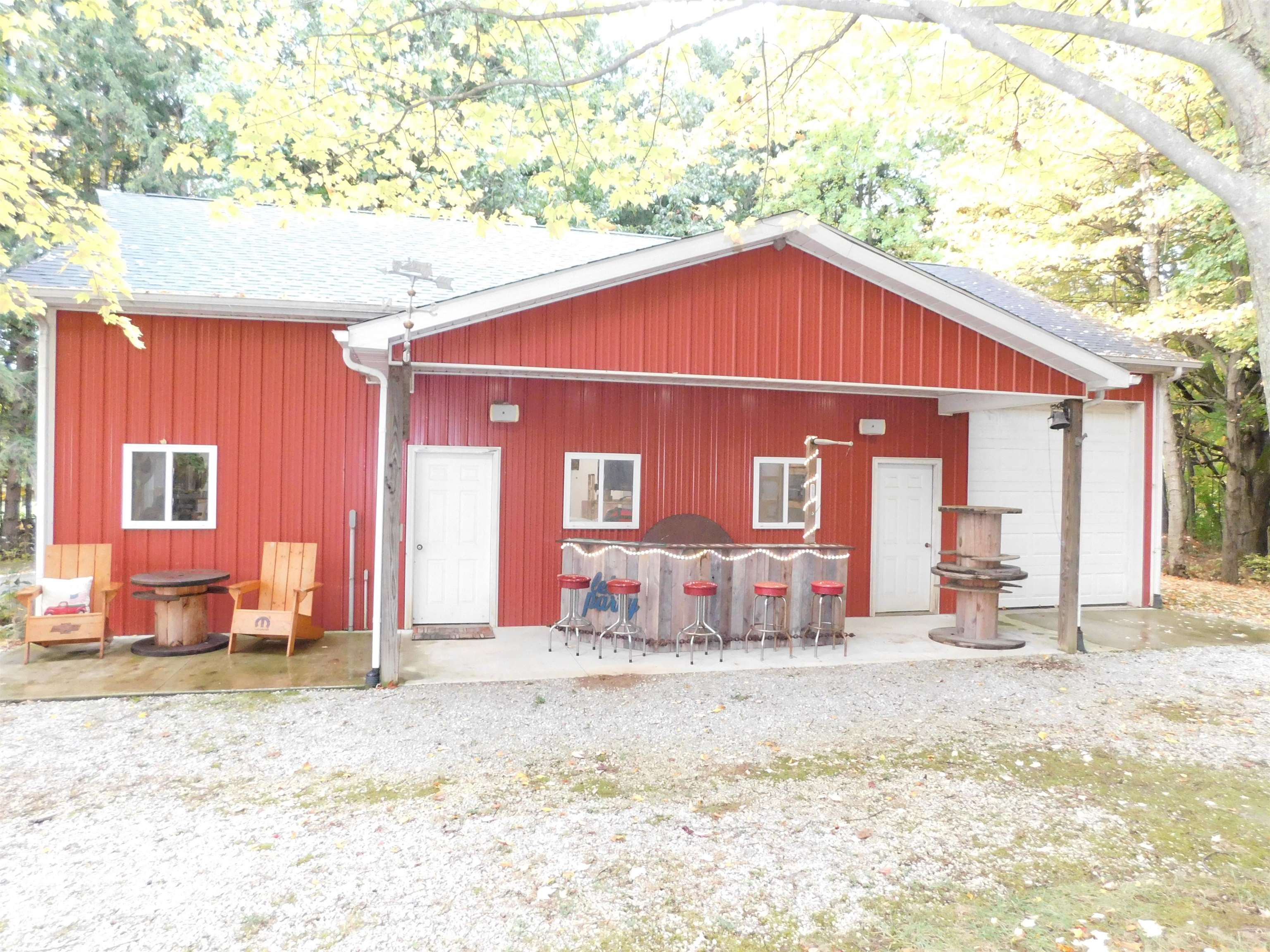 5182 General Squier Road Dryden, MI 48428 - Photo 35 of 42 Barn and Porch