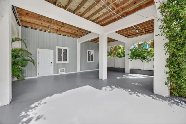 $1,900,000 | 27385 St Lucie Lane, Summerland Key, FL 33042